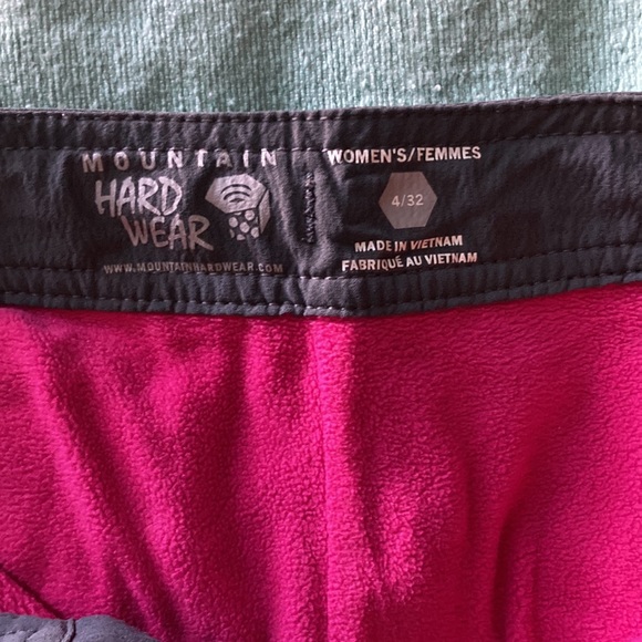 Fleece lined Mountain Hardware pants - Picture 3 of 3